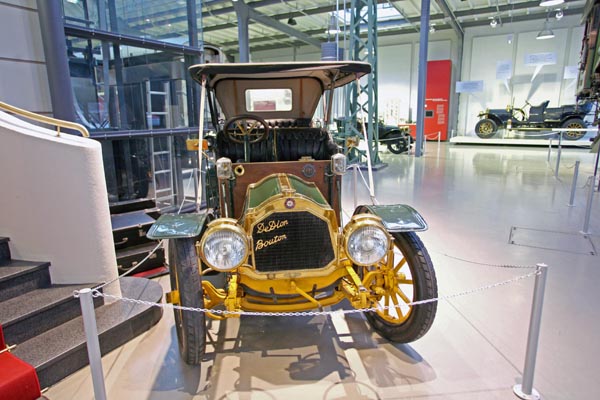 (01-12a ) 08-01-16_3327 1909 DeDion-Bouton TouringCar.JPG